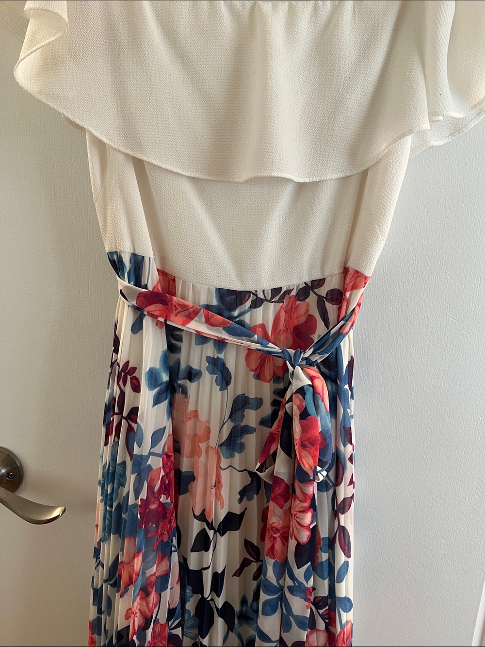 Eliza J Off the Shoulder Floral Maxi Dress - Picture 9 of 17